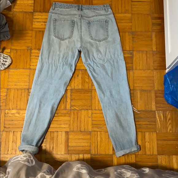 Forever 21 ripped mom jeans - Picture 2 of 3
